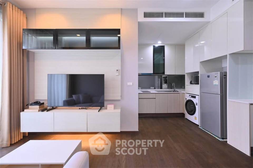 picture 2-BR Condo at Q Asoke near MRT Phetchaburi (ID 2804590) - 3/9