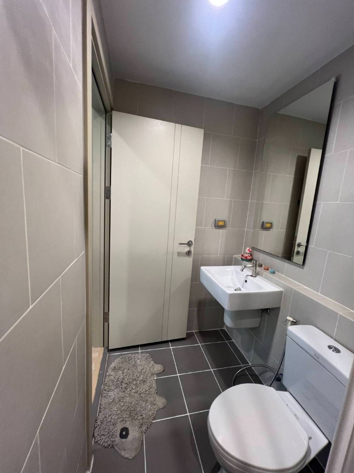picture Fully Furnished Condo for rent with high quality appliances - 6/11