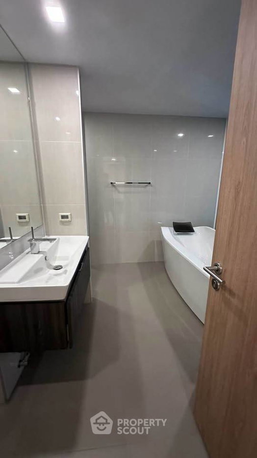 picture Pet-Friendly 1-BR At The Star Hill Condo Chiangmai (ID 3372926) - 5/12