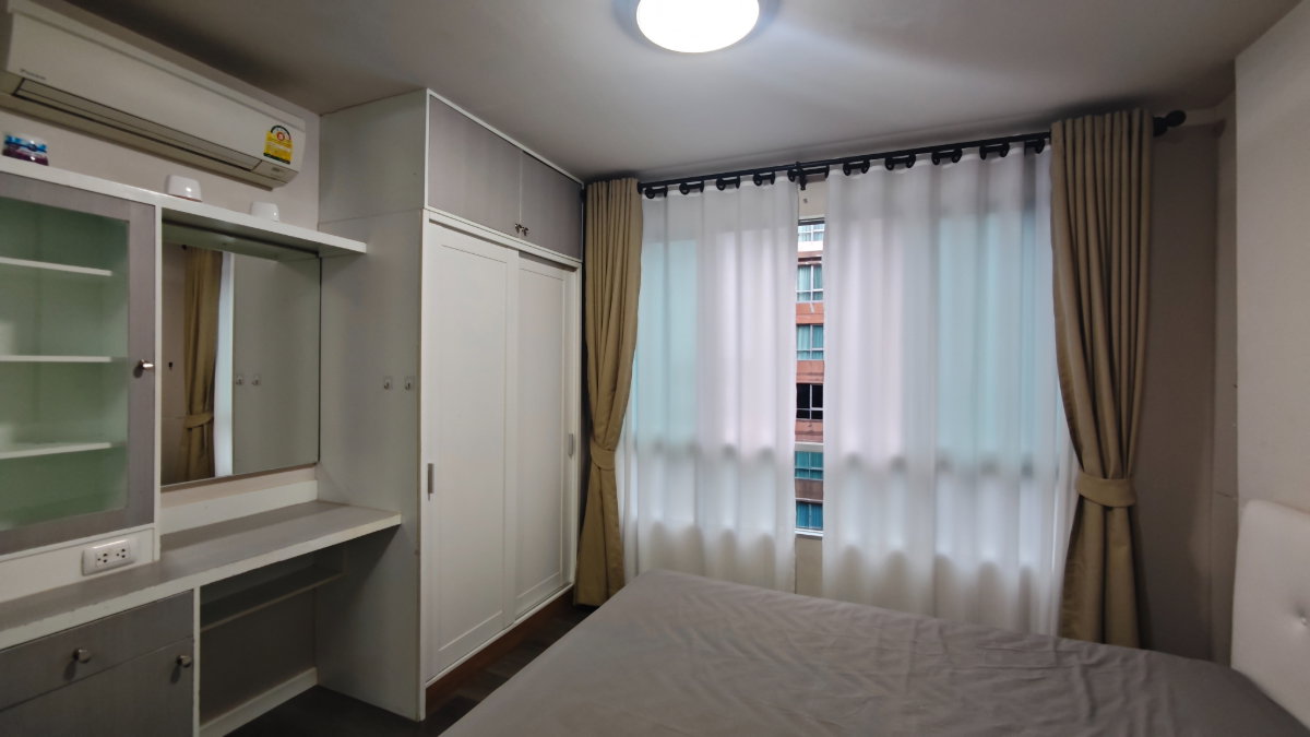 picture For Rent: dcondo Campus Resort Kuku – 5th Floor Pool View (1BR Separated Kitchen) 13,000 THB/month - 3/17