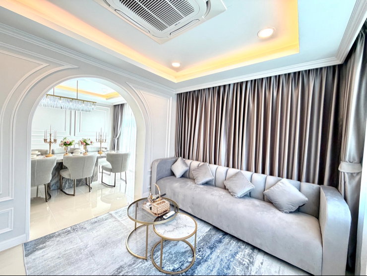 picture Large, luxurious rental house; fully furnished and equipped with appliances. - 23/50