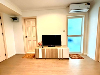 Condos for rent : Lumpini Place Narathiwat-Chaopraya, 40 sq.m., fully furnished, 13,000 Baht.