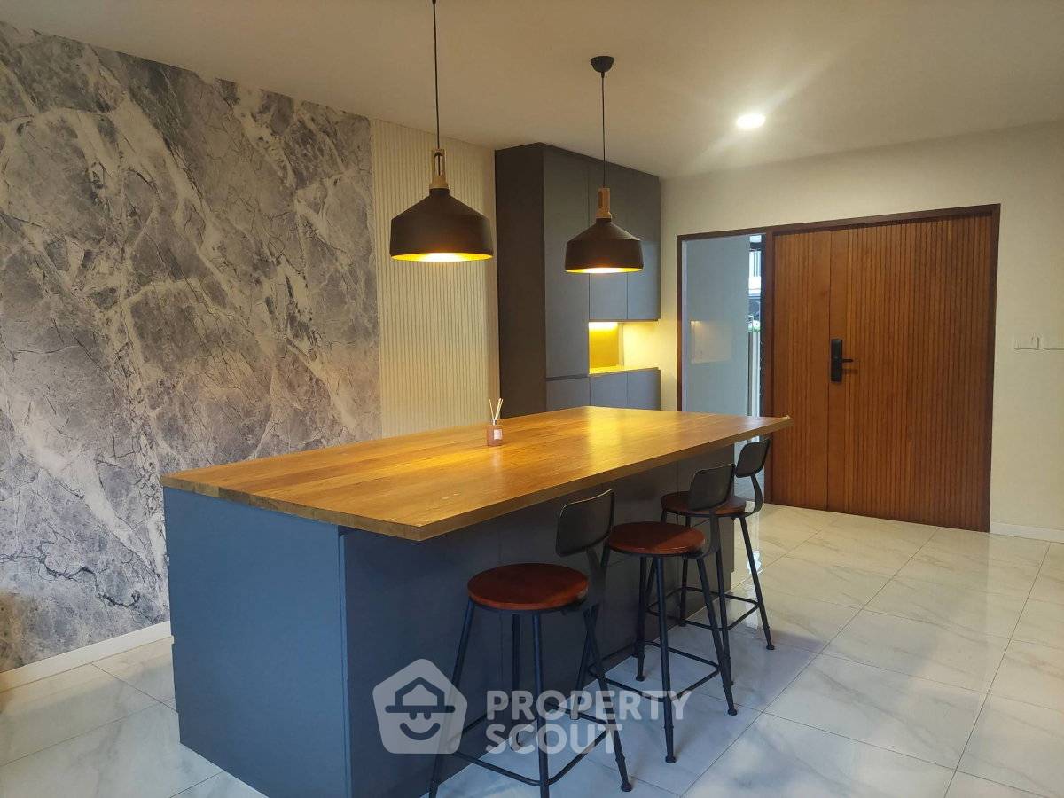 picture 336 Sqm 6-BR House At Altitude Kraf Bangna, Bang Phli (ID 3376059) - 9/14