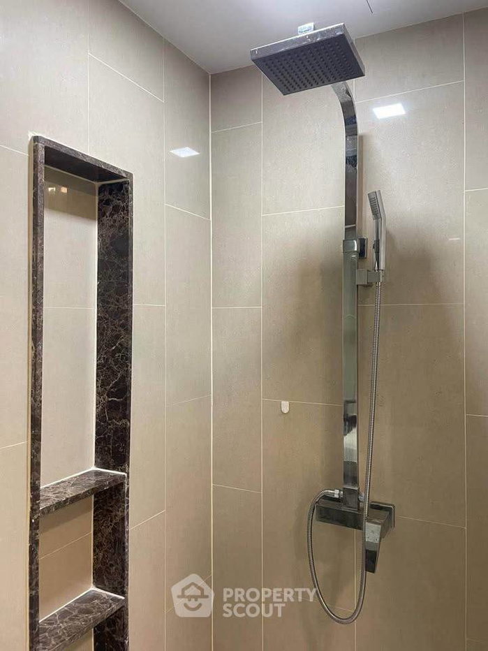 picture Studio Condo at The Peak Towers close to Phratamnak (ID 2811071) - 11/14