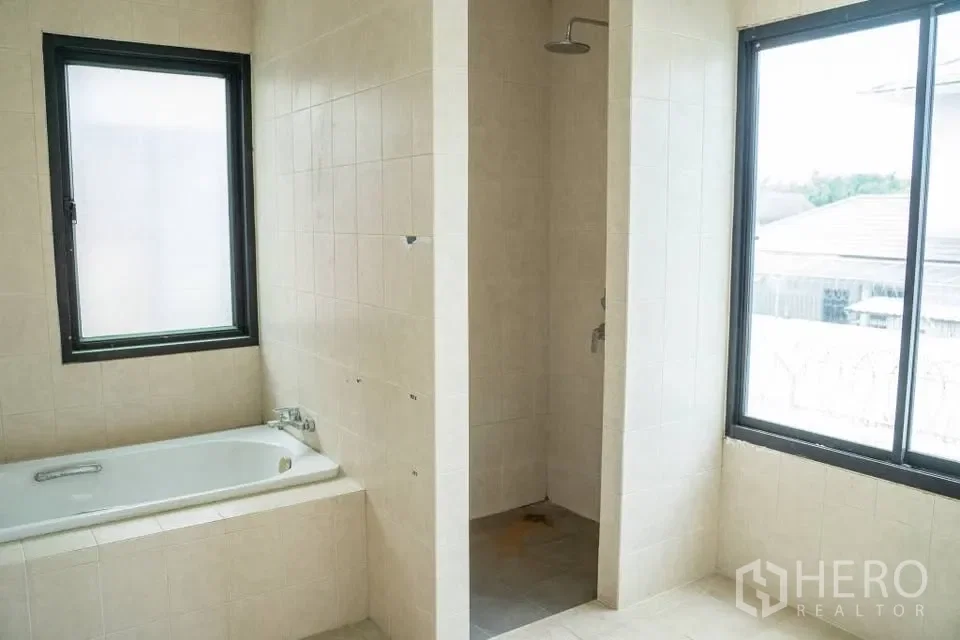 picture For rent Home Office 1200 sq.m. in Dokmai, Prawet, Bangkok - 20/24