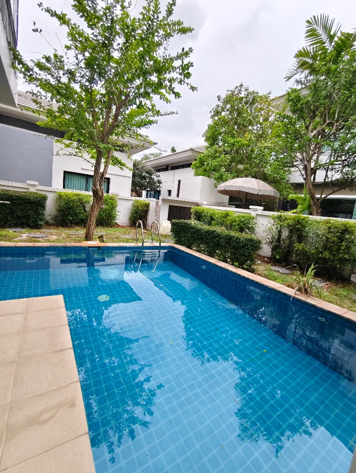 รูป ขายบ้านพูลวิลล่าบางแสน The Rayal Sam Muk Villa บางแสน บ้านเดี่ยวพร้อมสระว่ายน้ำส่วนตัว 91 ตรว. ราคามีส่วนลด - รูปที่ 2/17