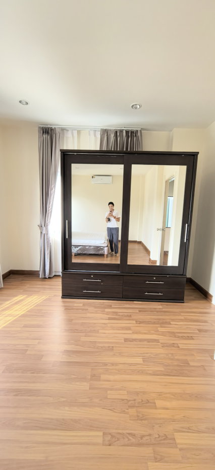 picture Pet-Friendly 4-Bedroom House for Rent in Lam Luk Ka, Khlong 6 - 15/18