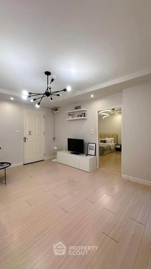 picture 1-BR Condo At Happy Condo Ratchada 18 Near MRT Huai Khwang (ID 3372117) - 17/23
