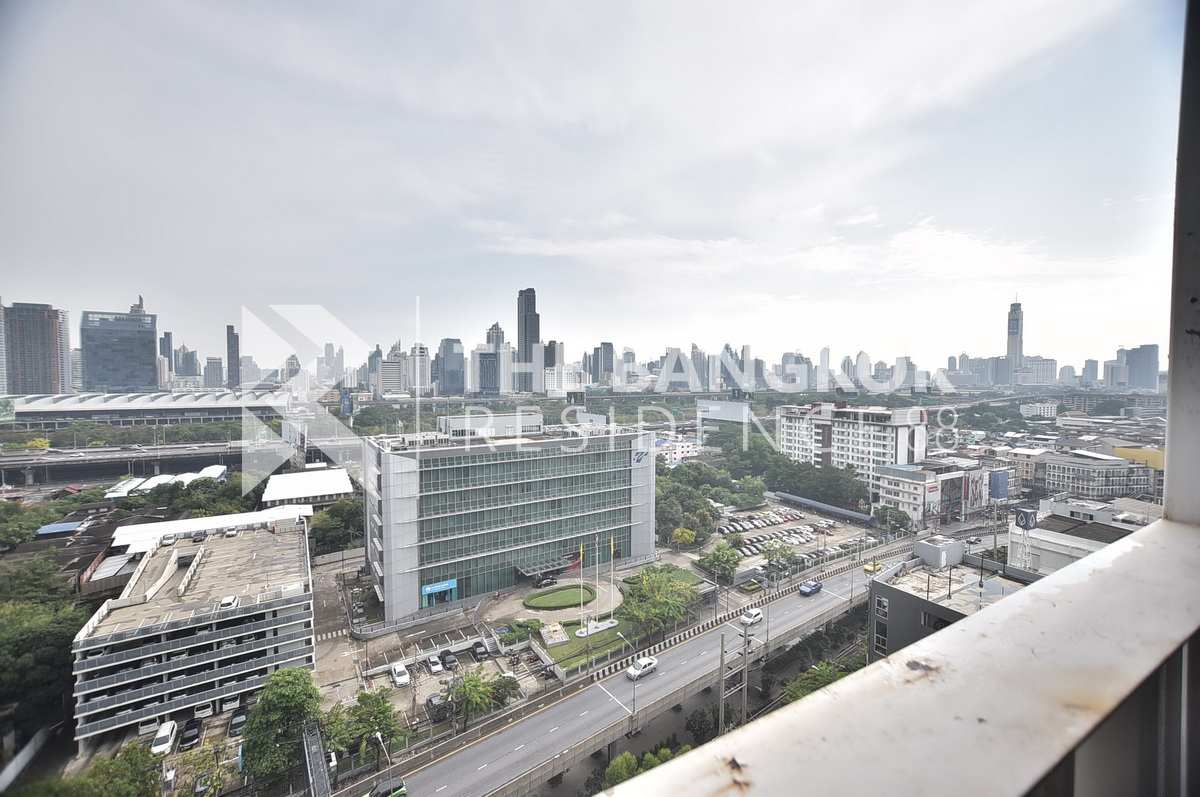 picture Looking for an owner for this special unit A Space I.D. Asoke-Ratchada - 9/10