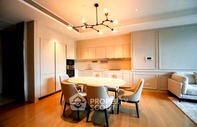 คอนโดให้เช่า : คอนโด 2 ห้องนอน 126 ตร.ม. Baan Sindhorn ใกล้ BTS ราชดำริ (ID 3373353)
