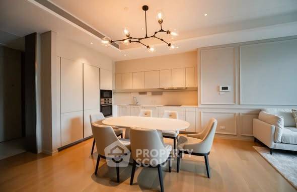 picture Spacious 2-BR 126 Sqm At Baan Sindhorn Near BTS Ratchadamri (ID 3373353) - 1/17