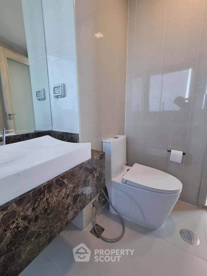 picture 1-BR Condo at The Peak Towers close to Phratamnak (ID 2791832) - 14/14