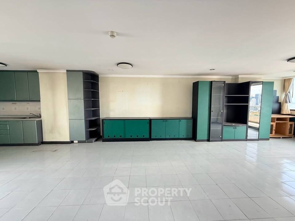 รูป คอนโด 2 ห้องนอน ชั้น 25 Supalai Place Sukhumvit 39 ใกล้ BTS พร้อมพงษ์ (ID 3372217) - รูปที่ 7/29