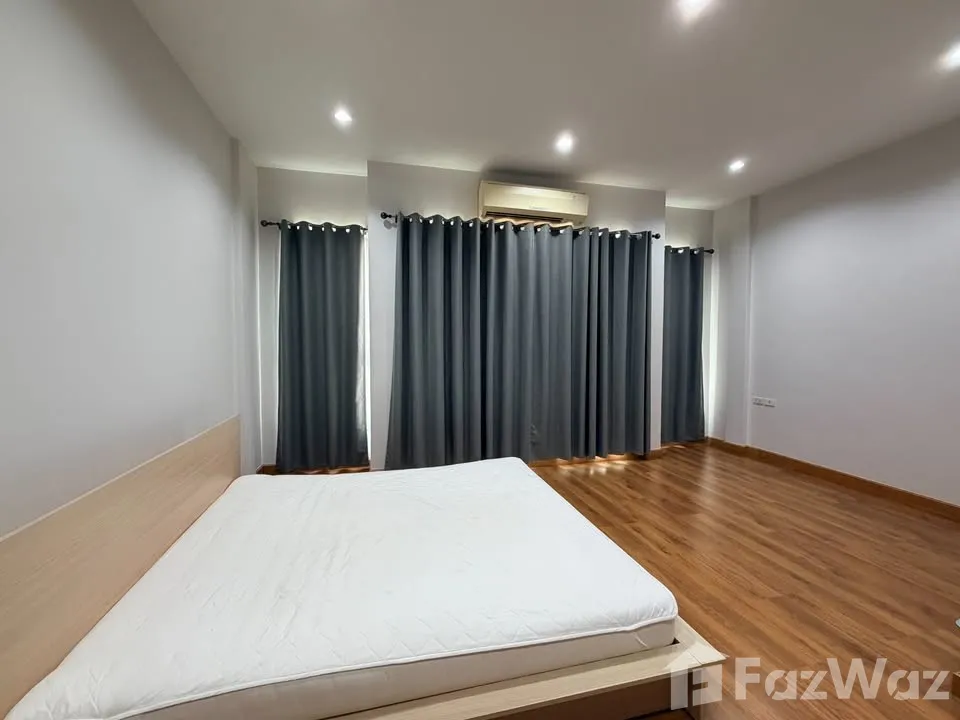 picture Baan Klang Muang Ratchada-Ladprao 6838096 - 5/9