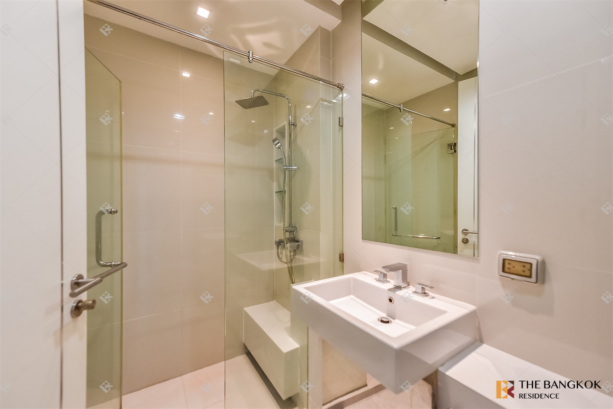 picture Convenient Travel, Great Value per Square Meter Equinox Phahol-Vipha - 2/10