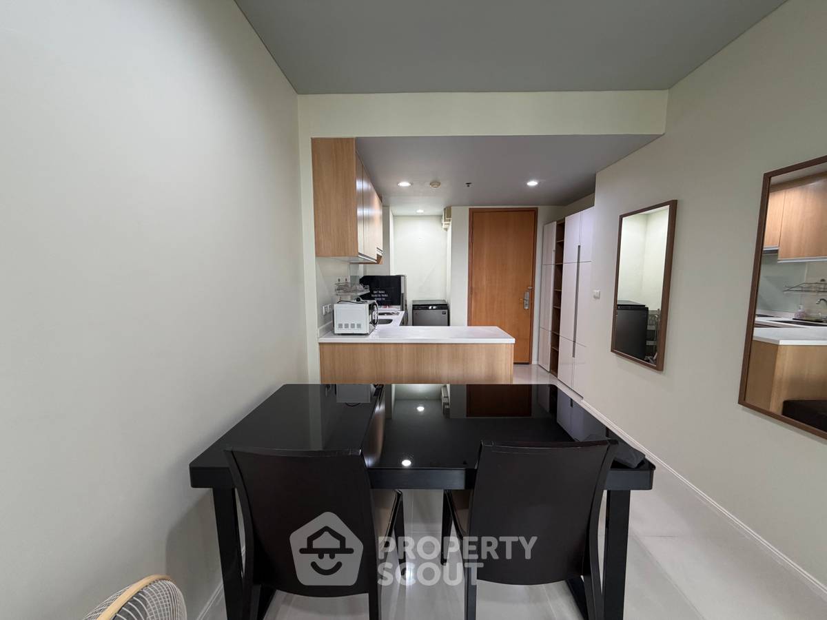 รูป คอนโด 1-ห้องนอน ที่ วิลล่า อโศก ใกล้ MRT เพชรบุรี (ID 883825) - รูปที่ 4/12