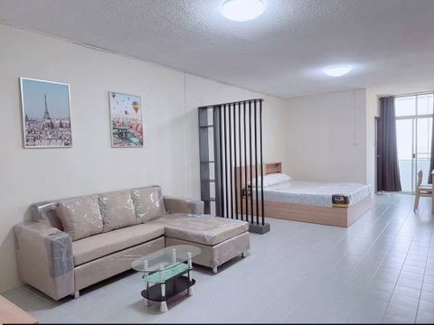 Sr Complex Condo for Sale! Near Chiangmai Train station 1km.