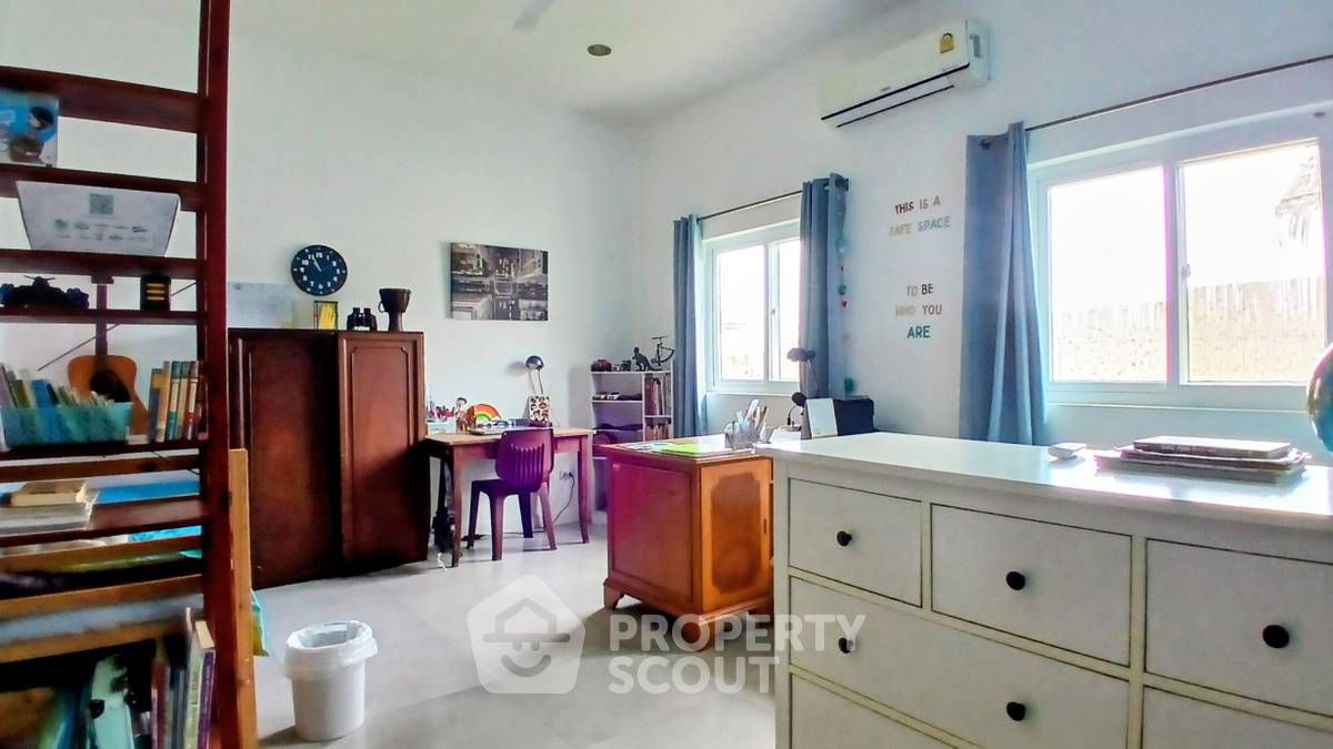 picture Pet-Friendly 4-BR Villa, 240 Sqm, Wang Phong, Pran Buri (ID 3373604) - 15/50