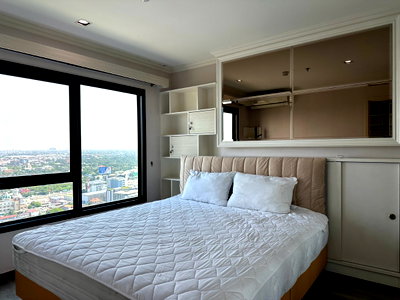 Condos for rent : 🛋️💗 Corner unit with a beautiful view and built-in furniture at Rich Park @Triple Station 💗🛋️ Ready to move in! 🔥🔥 LINE ID: @471ovhib 📲