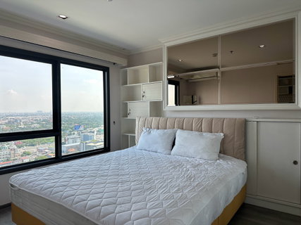 รูปภาพ 🛋️💗ห้องมุม วิวสวย เฟอร์นิเจอร์ built-in Rich Park @Triple Station 💗🛋️พร้อมเข้าอยู่🔥🔥 ID LINE: @471ovhib 📲