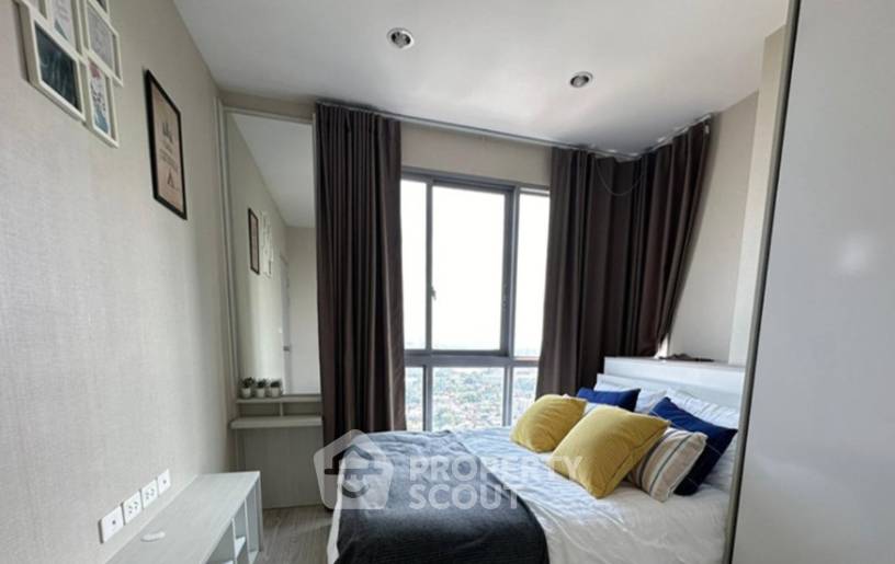 picture 30th-Floor 2-BR Ideo Mobi Grand Interchange Bangsue Near MRT Tao Poon (ID 3366952) - 2/8
