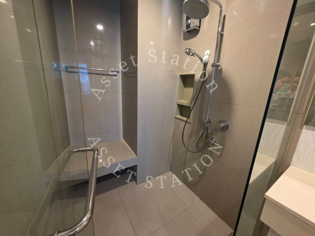 picture Rhythm Sukhumvit 42 |🚄 Near BTS Ekkamai and Gateway Ekamai - 9/10
