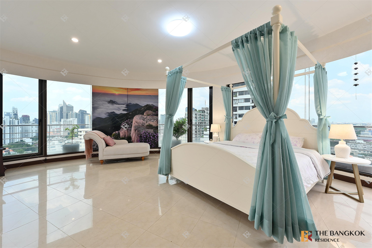 picture Supalai Place Sukhumvit 39 - 2/10