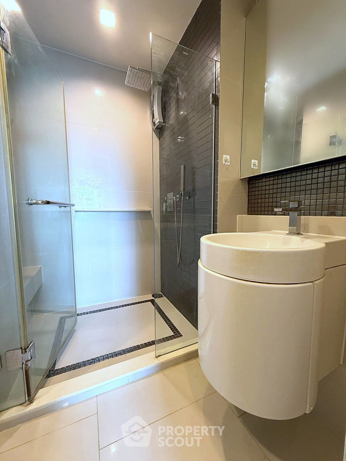 picture 1-BR Condo At Rhythm Sathorn 300m To BTS Saphan Taksin (ID 3375087) - 9/10