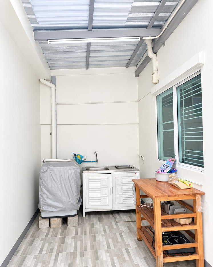 รูป 🏡 บ้านให้เช่า ทาวน์โฮม 2 ชั้น พร้อมเฟอร์นิเจอร์ ในโครงการคุณภาพ ใกล้สนามบินเชียงใหม่ โซนแม่เหียะ ทำเลดี เดินทางสะดวก - รูปที่ 5/10
