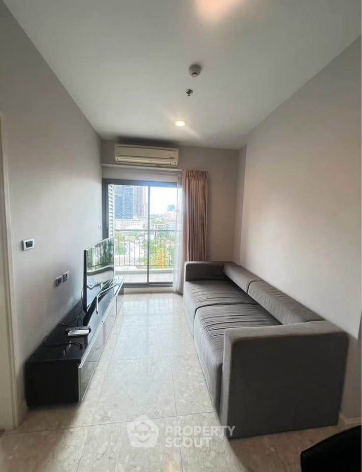 picture Great Value 1-BR At The Crest Sukhumvit 34, 200m To BTS Thong Lor (ID 3350306) - 5/11