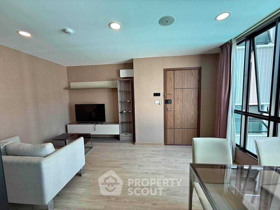 รูป คอนโด 2 ห้องนอน The Cube Urban Sathorn - Chan เดินทางด้วยบีทีเอสสะพานตากสิน (ID 3372805) - รูปที่ 1/12