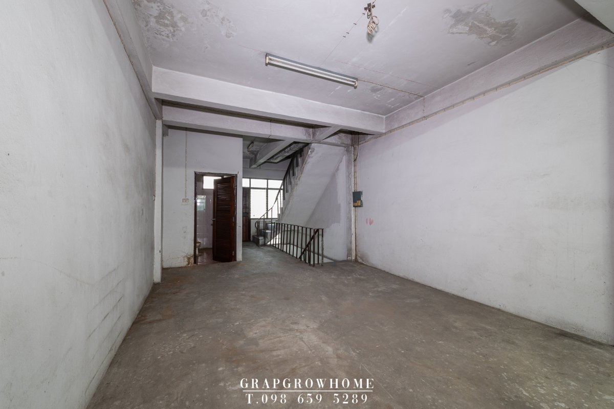 รูป ให้เช่าอาคารพาณิชย์ 2 คูหา โซนบางนา–กิ่งแก้ว ใกล้บางนา–ตราด 150 ม. | 432 ตร.ม. จอดฟรี 4 คัน |สำนักงาน + โชว์รูม + พื้นที่เก็บสินค้า ในอาคารเดียวกัน - รูปที่ 32/34