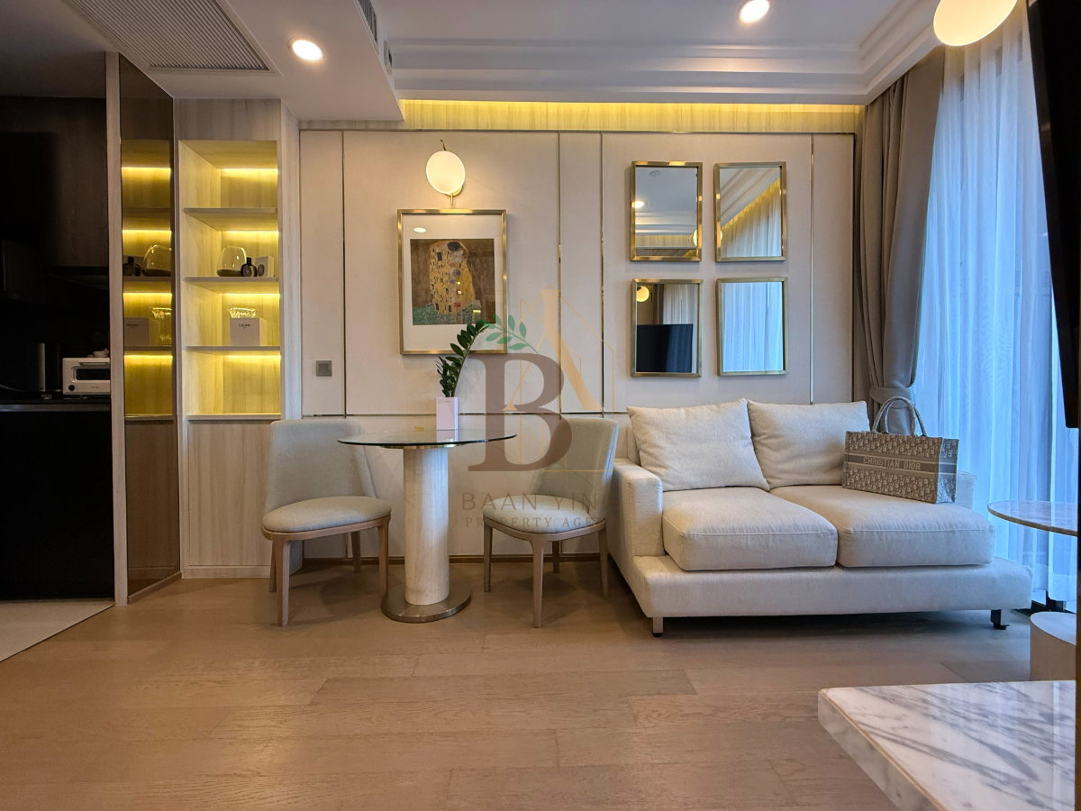picture 𝘼𝒔𝙝𝒕𝙤𝒏 𝑪𝙝𝒖𝙡𝒂 - 𝑺𝙞𝒍𝙤𝒎 1 Bedroom for Rent near 𝑴𝑹𝑻 𝑺𝒂𝒎𝒚𝒂𝒏, Lumphini Park  - 7/12