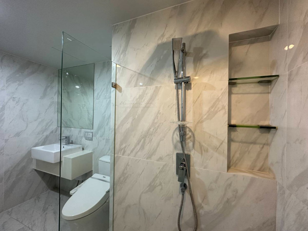 picture Condo For Rent!!Ideo Mobi Sukhumvit 40 - 5/11