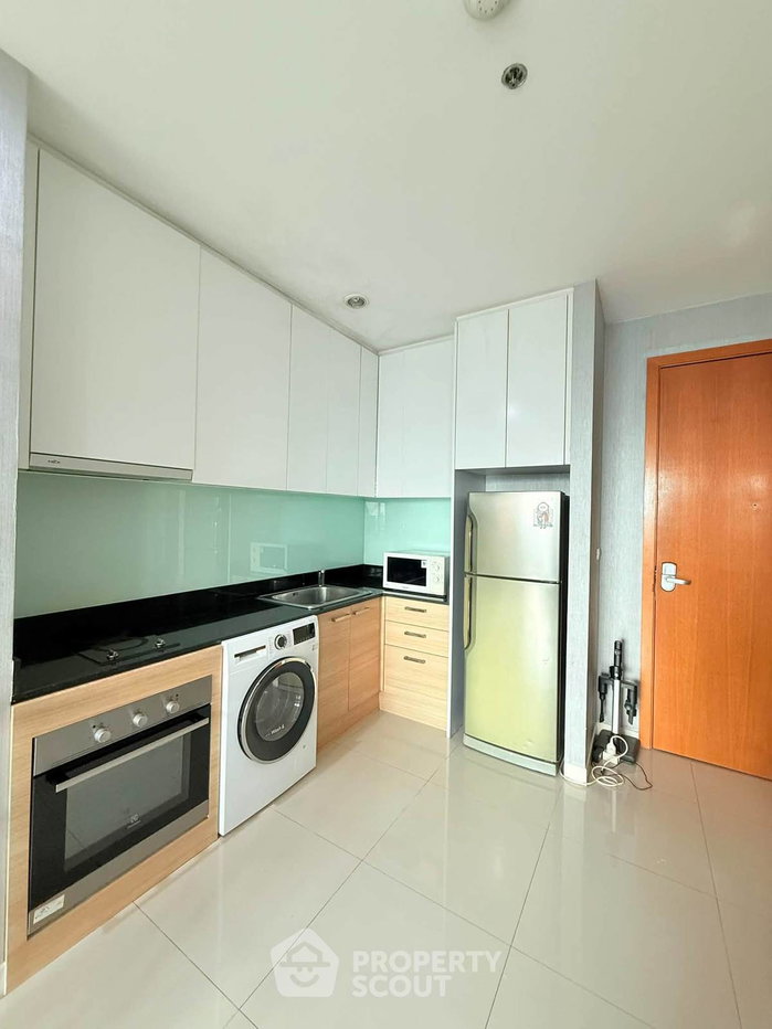 picture 2-BR Condo at Circle Condominium near MRT Phetchaburi (ID 3375027) - 8/26