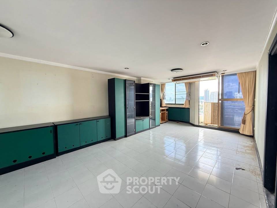 รูป คอนโด 2 ห้องนอน ชั้น 25 Supalai Place Sukhumvit 39 ใกล้ BTS พร้อมพงษ์ (ID 3372217) - รูปที่ 13/29
