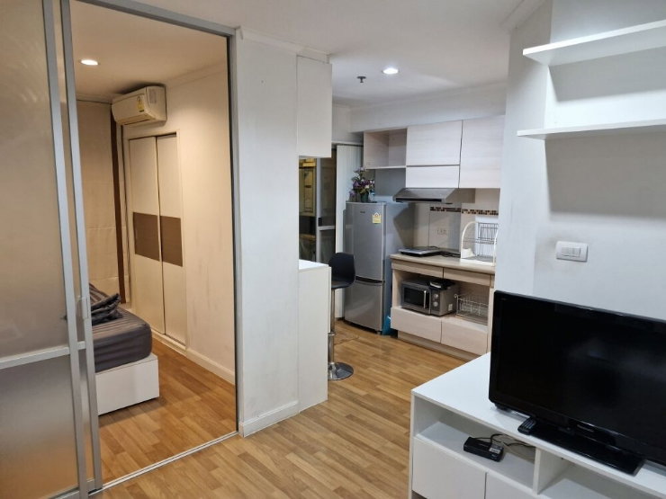 picture Condo close yo to BTS Ratchayothin for rent - 8/31