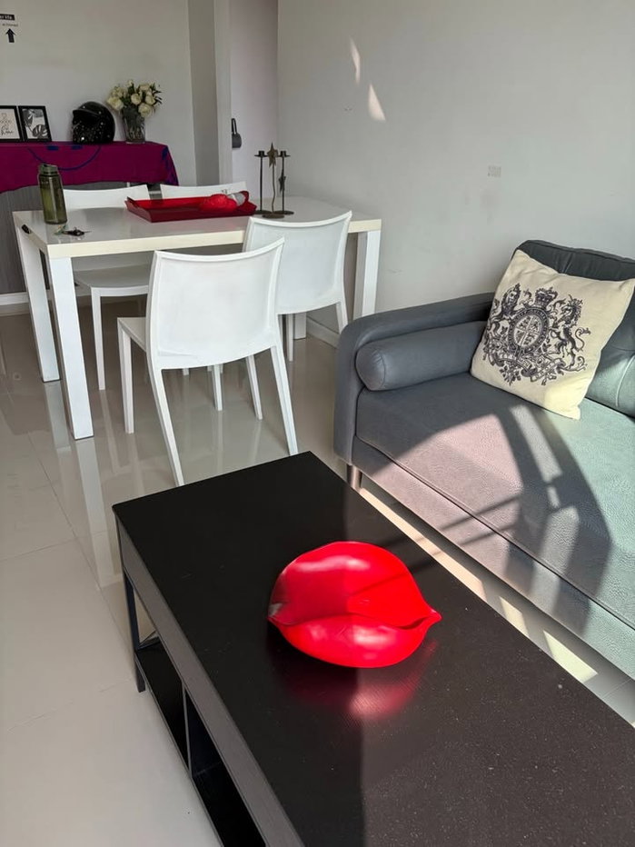 picture Urgent Sale !! : D'Vieng Santitham Condominium – Outside View - 8/16