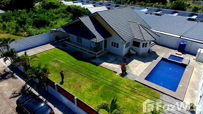 Houses for sale Hua Hin Prachaubkirikhan : 3 Bedroom Villa for sale in Thap Tai, Prachuap Khiri Khan  6843097