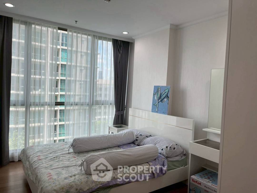 picture 1-BR Condo At Supalai Oriental Sukhumvit 39 Near MRT Phetchaburi (ID 3378485) - 2/8