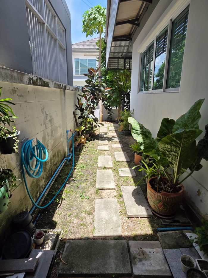 รูป ขายบ้านเดี่ยวสวยๆ 2 ชั้น พร้อมเฟอร์นิเจอร์ครบ ทำเลสะดวก ใกล้เซ็นทรัลศาลายา - รูปที่ 8/12
