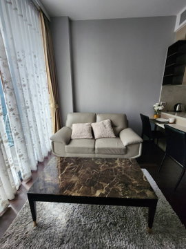 Laviq Sukhumvit57. 1bed 45sqm. Line id: @pfagent
