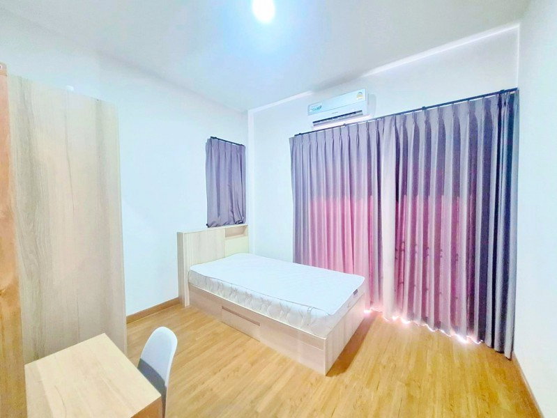 รูป 261007vvchuagwn ให้เช่า บ้าน เซ็นทรัล เชียงใหม่ 3.7กม. รร.นานาชาตินครพายัพ 900 ม.บ้าน2ชั้น แยกลิขิตชีวัน 500 ม.4นอน 3 น้ำ - รูปที่ 3/8