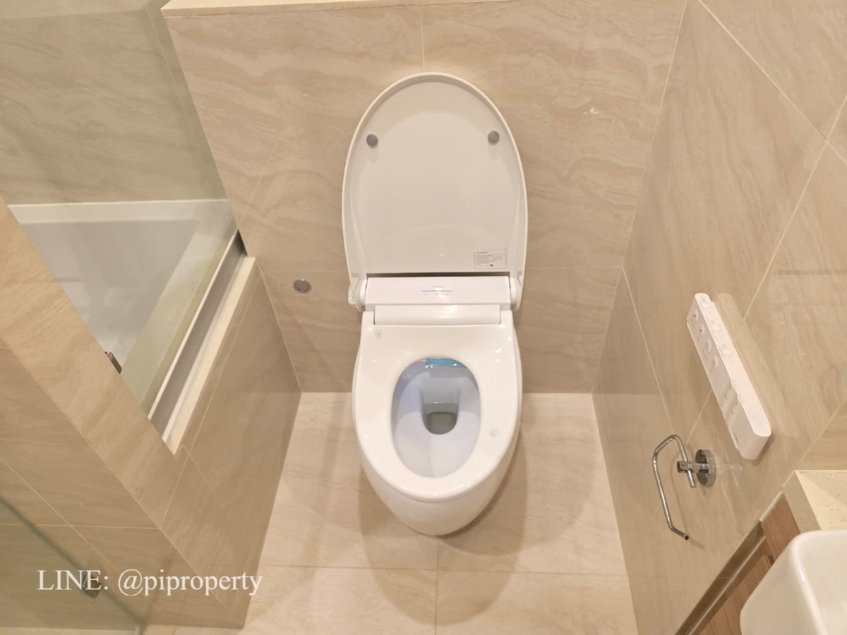 รูป ห้องพัก 2 ห้องนอน ตกแต่งครบพร้อมอยู่ ที่ Noble Form Thonglor ให้คุณสัมผัสไลฟ์สไตล์การใช้ชีวิตย่านทองหล่ออย่างแท้จริง | โนเบิล ฟอร์ม ทองหล่อ - รูปที่ 12/53