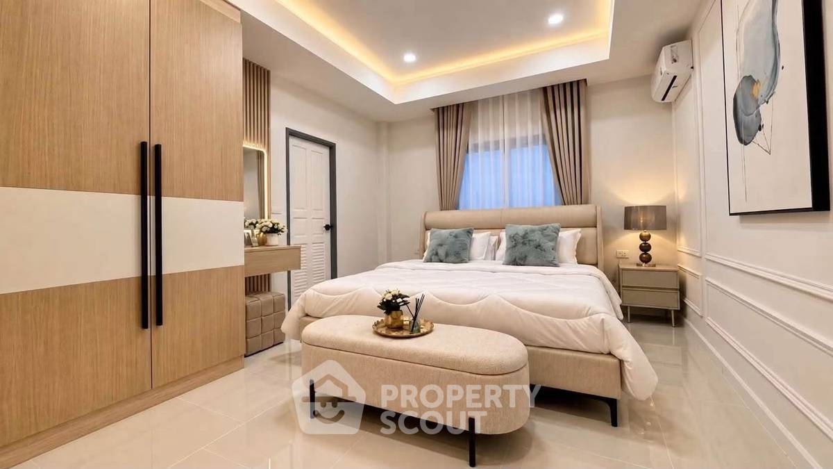 รูป บ้าน 3 ห้องนอน ขนาด 200 ตารางเมตร สำหรับขายใน Areeya Villa พัทยา (ID 3377808) - รูปที่ 4/24