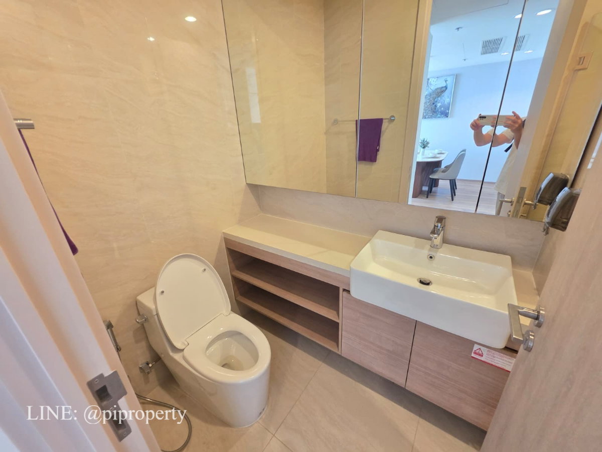 รูป ห้องพัก 2 ห้องนอน ตกแต่งครบพร้อมอยู่ ที่ Noble Form Thonglor ให้คุณสัมผัสไลฟ์สไตล์การใช้ชีวิตย่านทองหล่ออย่างแท้จริง | โนเบิล ฟอร์ม ทองหล่อ - รูปที่ 22/53