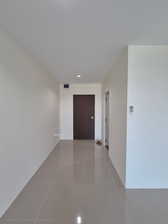 picture New empty room for rent , near MRT and ARL Huamak Station - 4/11