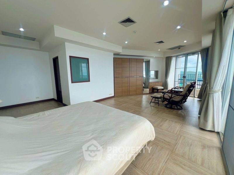 picture 2-BR Condo at Rama Harbour View Condominium in Surasak (ID 3378376) - 7/18