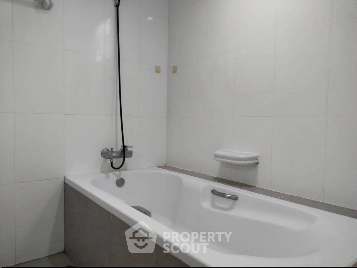 รูป คอนโด 3 ห้องนอน ที่ Tai Ping Towers Sukhumvit 63 ใกล้ ARL รามคำแหง (ID 3378813) - รูปที่ 8/13