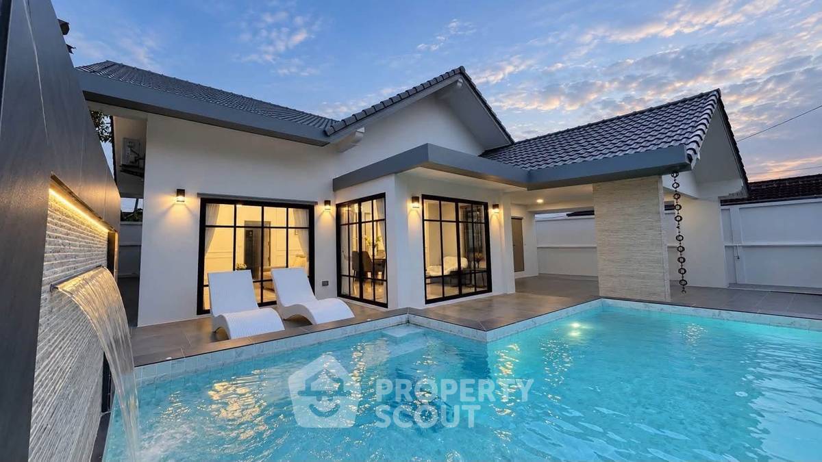 รูป บ้าน 3 ห้องนอน ขนาด 200 ตารางเมตร สำหรับขายใน Areeya Villa พัทยา (ID 3377808) - รูปที่ 2/24
